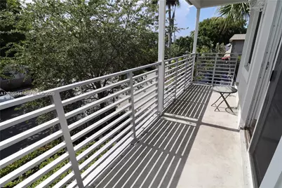 609 NE 28th St #3, Wilton Manors, FL 33334 - Photo 11