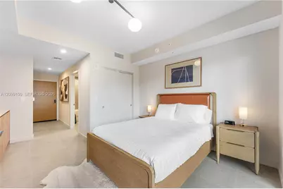 11 NE 6th St #1702, Miami, FL 33132 - Photo 17