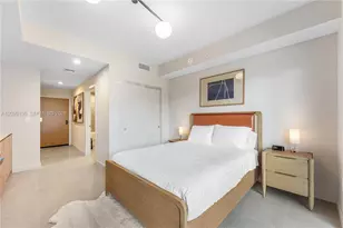 11 NE 6th St, Miami, FL 33132 - Photo 17