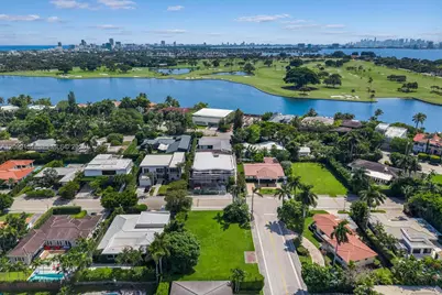 9525 Broadview Ter, Bay Harbor Islands, FL 33154 - Photo 1