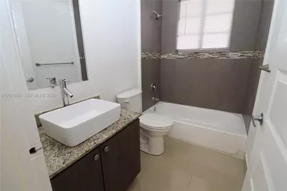 540 74th St #14, Miami Beach, FL 33141 - Photo 3