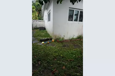 305 NW 122nd St, North Miami, FL 33168 - Photo 43