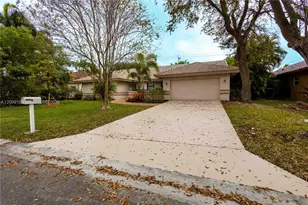 8248 NW 40th Ct, Coral Springs, FL 33065 - Photo 1