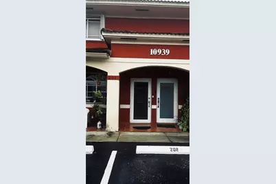 10939 W Okeechobee Rd #201, Hialeah Gardens, FL 33018 - Photo 1