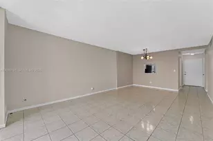 320 NE 12th Ave, Hallandale Beach, FL 33009 - Photo 19