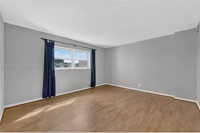 320 NE 12th Ave #703, Hallandale Beach, FL 33009 - Photo 25