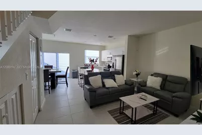 11418 W 34th Ct #., Hialeah, FL 33018 - Photo 7