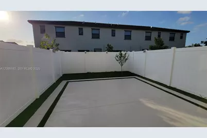 11418 W 34th Ct #., Hialeah, FL 33018 - Photo 13
