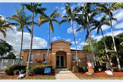 3670 N 56th Ave #717, Hollywood, FL 33021 - Photo 11