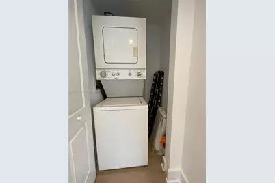 8660 NW 6th Ln #5-105, Miami, FL 33126 - Photo 13