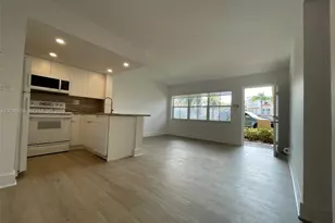 8660 NW 6th Ln, Miami, FL 33126 - Photo 3