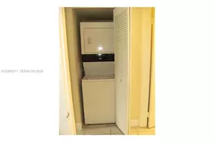 8215 SW 152nd Ave, Miami, FL 33193 - Photo 15
