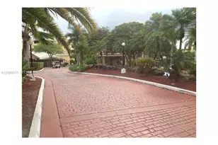 8215 SW 152nd Ave, Miami, FL 33193 - Photo 3