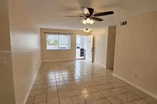 7981 SW 152nd Ave, Miami, FL 33193 - Photo 5