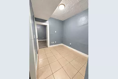 301 SW 10th Ave #4, Miami, FL 33130 - Photo 5