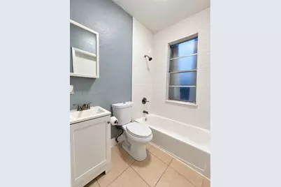 301 SW 10th Ave #4, Miami, FL 33130 - Photo 9