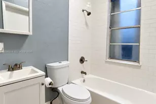 301 SW 10th Ave, Miami, FL 33130 - Photo 9