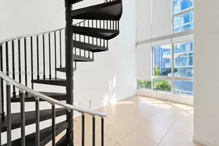 300 S Biscayne Blvd, Miami, FL 33131 - Photo 5