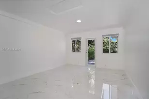 11690 SW 81st Rd, Pinecrest, FL 33156 - Photo 13