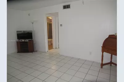 581 Blue Heron Dr #309-B, Hallandale Beach, FL 33009 - Photo 13