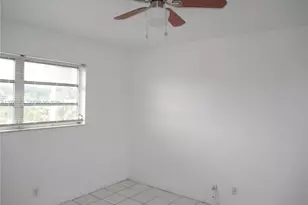 581 Blue Heron Dr, Hallandale Beach, FL 33009 - Photo 5