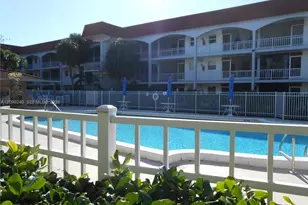 581 Blue Heron Dr, Hallandale Beach, FL 33009 - Photo 1