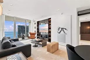 300 Biscayne Blvd Way, Miami, FL 33131 - Photo 7
