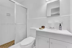 4005 Johnson St, Hollywood, FL 33021 - Photo 11