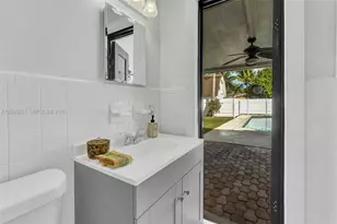 4005 Johnson St, Hollywood, FL 33021 - Photo 13