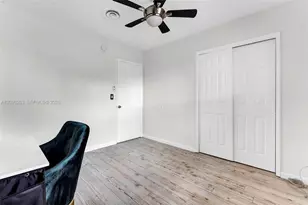 4005 Johnson St, Hollywood, FL 33021 - Photo 17