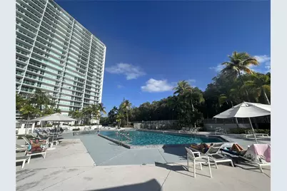 100 Bayview Dr #2012, Sunny Isles Beach, FL 33160 - Photo 13