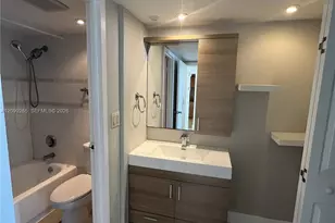 100 Bayview Dr, Sunny Isles Beach, FL 33160 - Photo 9