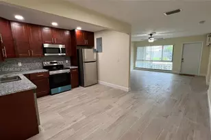 2561 NE 10th Ct, Pompano Beach, FL 33062 - Photo 3
