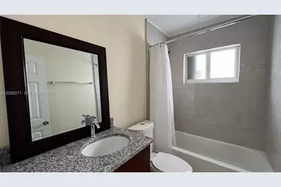 2561 NE 10th Ct #2561, Pompano Beach, FL 33062 - Photo 7