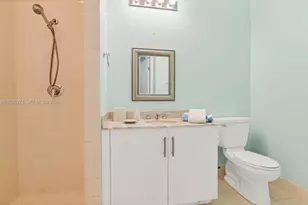 725 NE 22nd St, Miami, FL 33137 - Photo 19