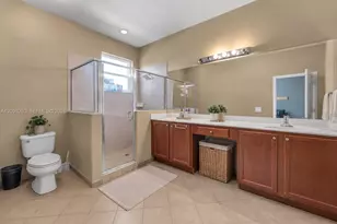 22412 SW 89th Ave, Cutler Bay, FL 33190 - Photo 7