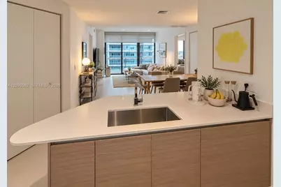 1300 S Miami Ave #3209, Miami, FL 33130 - Photo 3