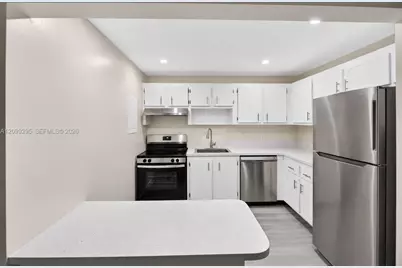 1681 NW 70th Ave #309, Plantation, FL 33313 - Photo 9
