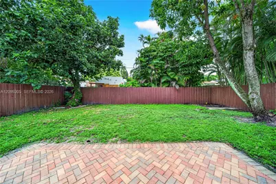 717 NE 73rd St, Miami, FL 33138 - Photo 35
