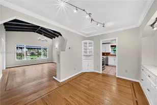 717 NE 73rd St, Miami, FL 33138 - Photo 13