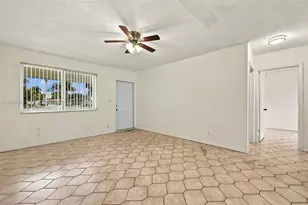 137 NE 1st Ct, Dania Beach, FL 33004 - Photo 7