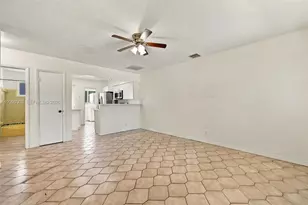 137 NE 1st Ct, Dania Beach, FL 33004 - Photo 9