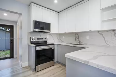 781 NW 108th St #0, Miami, FL 33168 - Photo 5