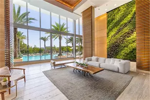 16385 Biscayne Blvd, North Miami Beach, FL 33160 - Photo 25