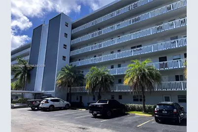 320 NE 12th Ave #605, Hallandale Beach, FL 33009 - Photo 1