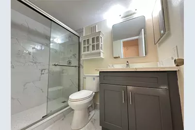 400 Commodore Dr #211, Plantation, FL 33325 - Photo 13