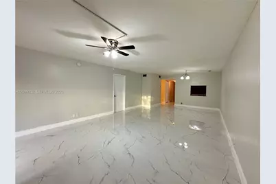 400 Commodore Dr #211, Plantation, FL 33325 - Photo 9