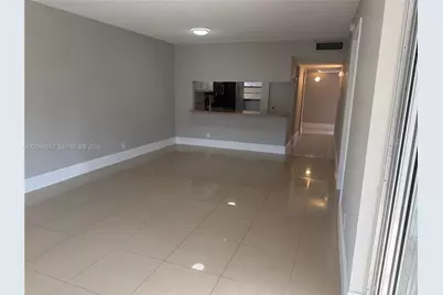 9235 Lagoon Pl #116, Davie, FL 33324 - Photo 7