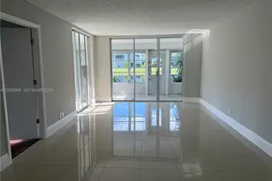 9235 Lagoon Pl, Davie, FL 33324 - Photo 9