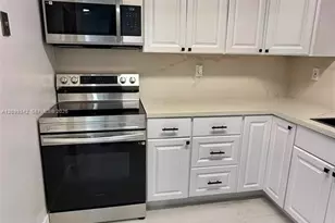 6801 Harding Ave, Miami Beach, FL 33141 - Photo 7
